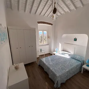 casa-ang-borgo-di-solaro-a-due-passi-da-lerici.hotelitalianriviera.com/