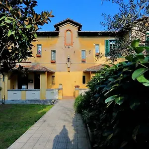 Apartament Garden Downtown. 3 Stops From Colosseum, Rzym